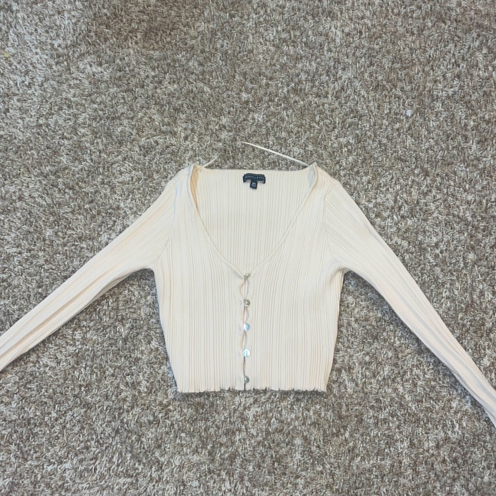 Kendall & Kylie cropped long sleeve